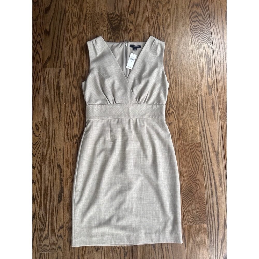 Banana Republic Sheath Dress Beige V Neck Sleeveless Size 2 NWT